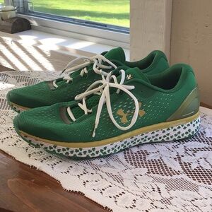 Under Armour University of Notre Dame Green Running Shoes. Sz.11
